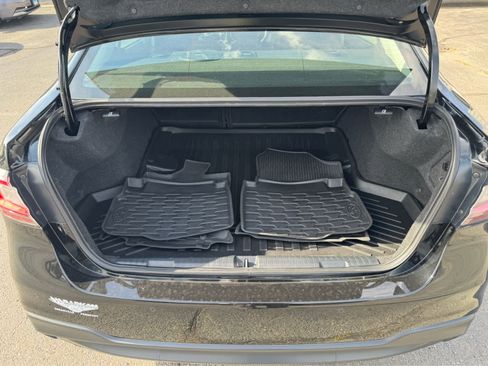 Used 2023 Subaru Legacy Limited image 19