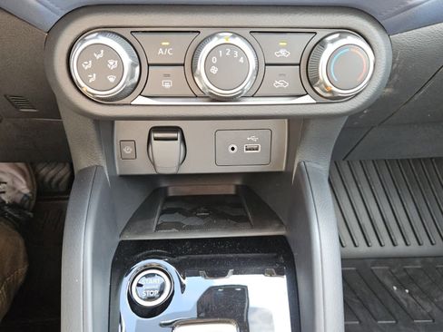 New 2025 Nissan Versa SV w/ Trunk Package image 10