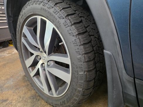 Used 2016 Honda Pilot Touring image 40