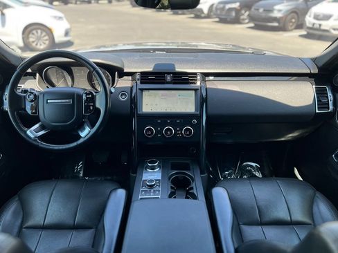 Used 2020 Land Rover Discovery SE AWD/4WD image 16