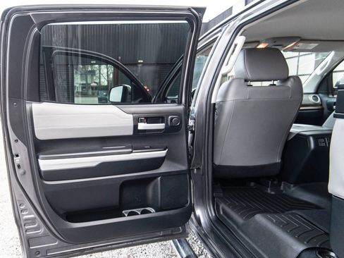 Used 2018 Toyota Tundra Limited image 26