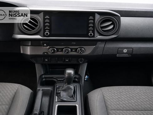 Used 2021 Toyota Tacoma SR RWD image 10