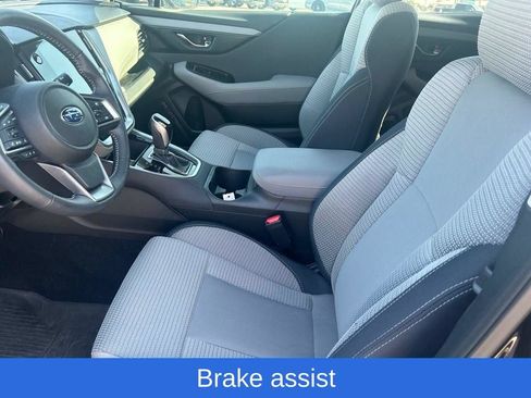 Used 2025 Subaru Outback Premium AWD/4WD image 7