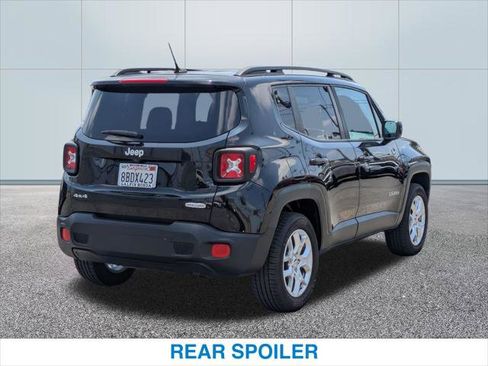 Used 2017 Jeep Renegade Latitude w/ Safety & Security Group (ALP) AWD/4WD image 7