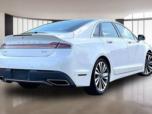 Used 2017 Lincoln MKZ Reserve w/ Luxury Package FWD image 6