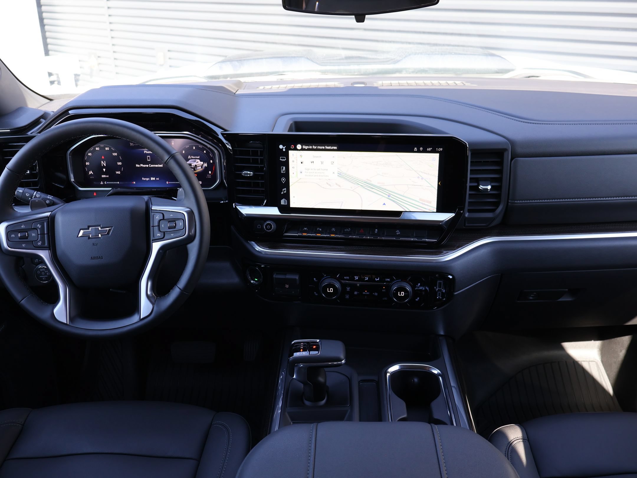 Used 2026 Chevrolet Silverado 1500 LT Trail Boss w/ LT Trail Boss Premium Package AWD/4WD image 23