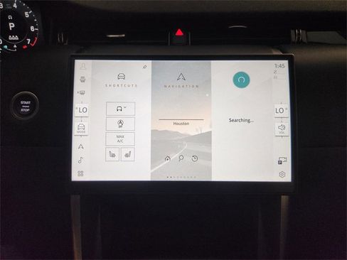 Used 2025 Land Rover Discovery Sport S image 17