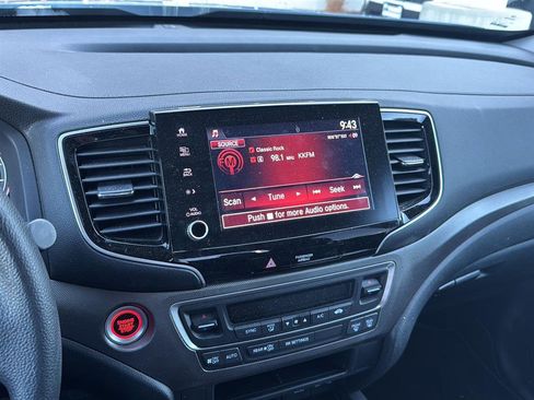 Used 2023 Honda Ridgeline Sport image 7