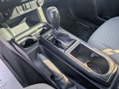 Used 2020 Toyota Tacoma SR w/ SR Convenience Package image 17
