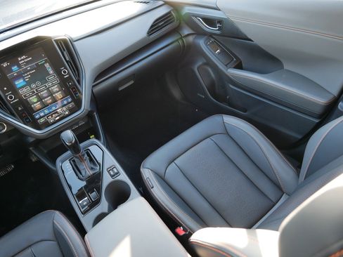 Certified 2025 Subaru Crosstrek 2.5i Limited w/ Popular Package #3A image 11