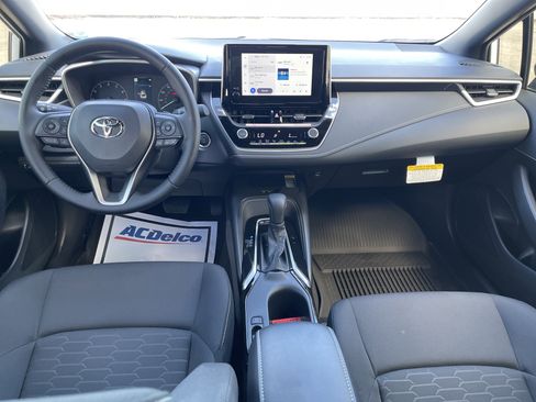 Used 2026 Toyota Corolla SE image 14