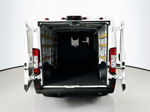 Used 2025 RAM ProMaster 2500 w/ U-Haul Equipment Group FWD image 27