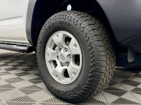 Used 2012 Toyota Tacoma Pickup 2D 6 ft image 15