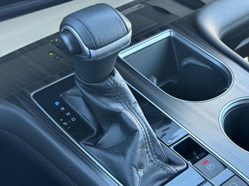 Certified 2021 Toyota Sienna Platinum FWD image 19