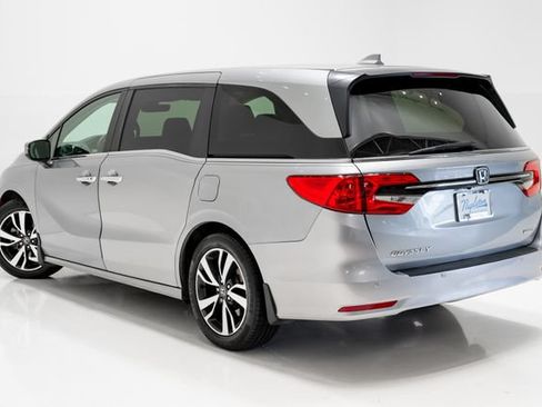 Used 2024 Honda Odyssey Touring image 32