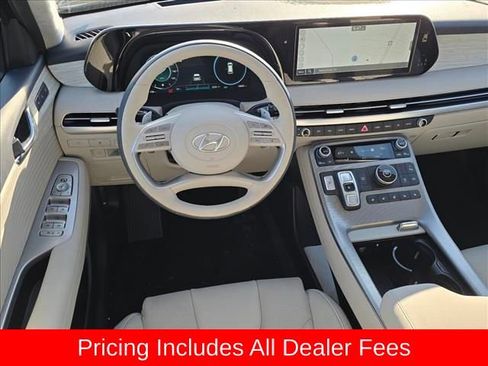 Used 2025 Hyundai Palisade Calligraphy FWD image 6