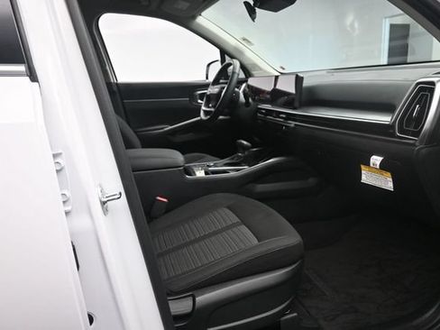 Used 2026 Kia Sorento LX FWD image 26