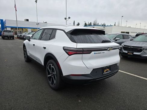 New 2026 Chevrolet Equinox EV LT image 3