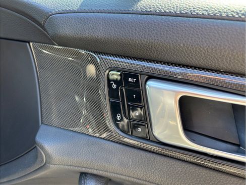 Used 2017 Porsche Panamera 4S image 48