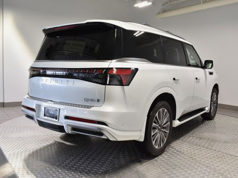 New 2026 INFINITI QX80 Luxe w/ Exterior Package image 3