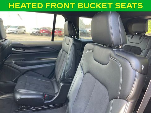 Used 2023 Jeep Grand Cherokee L Laredo AWD/4WD image 16