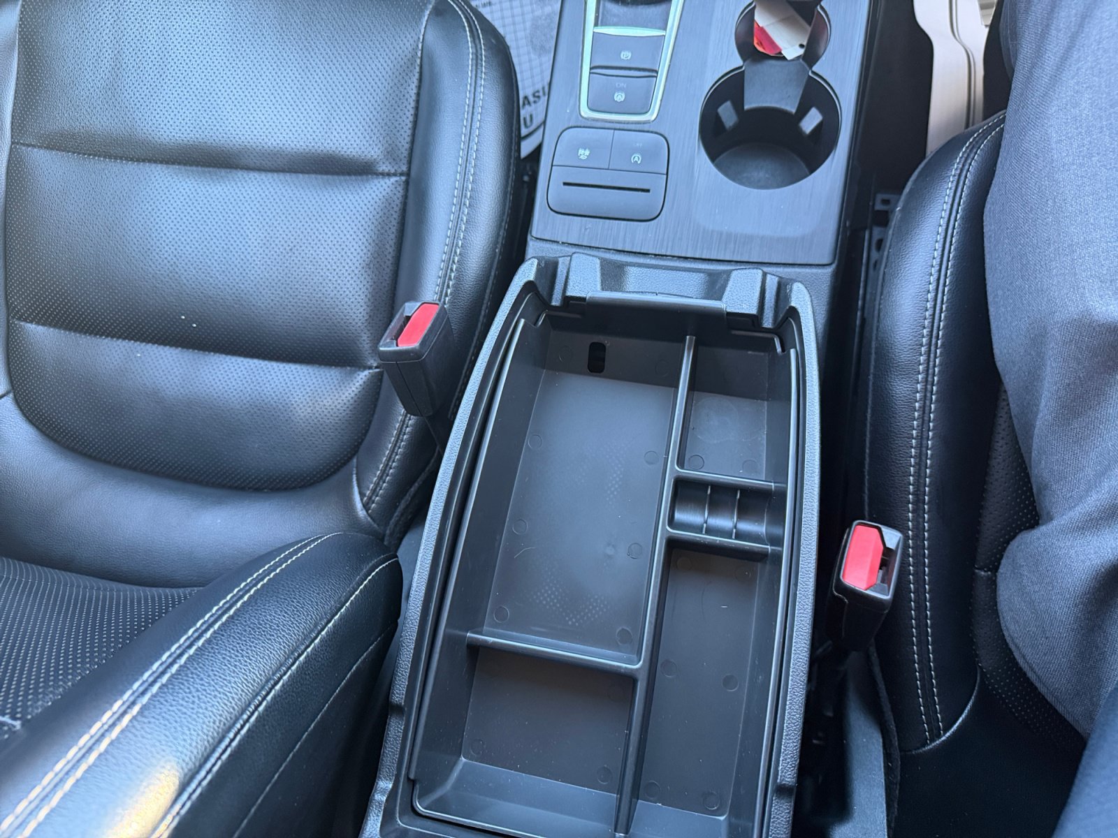 Used 2022 Ford Escape SEL AWD/4WD image 30