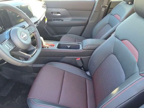 New 2026 Nissan Kicks SR w/ SR Premium Package image 27