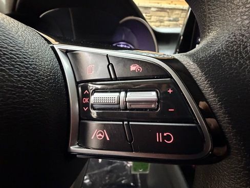 Used 2024 Kia Forte LXS image 23