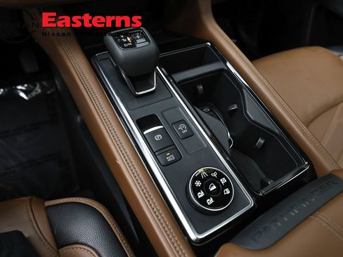 Used 2023 Nissan Pathfinder Platinum AWD/4WD image 13
