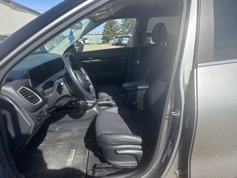 Used 2024 Kia Seltos S AWD/4WD image 15