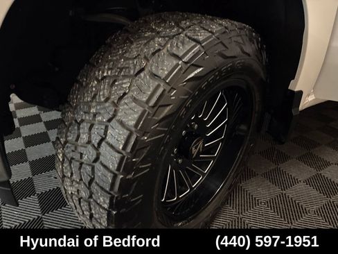 Used 2023 Chevrolet Silverado 1500 LTZ AWD/4WD image 34