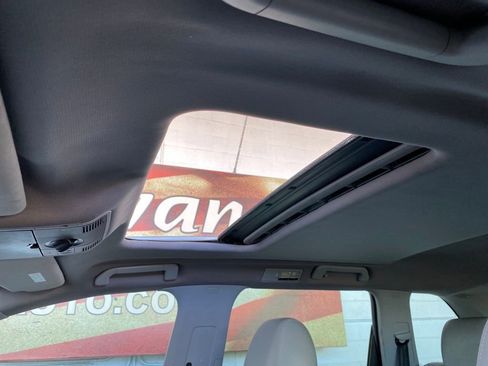 Used 2004 Porsche Cayenne S image 37