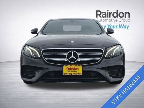 Used 2017 Mercedes-Benz E 300 4MATIC image 2