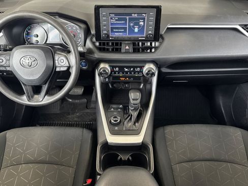 Certified 2021 Toyota RAV4 XLE AWD/4WD image 12
