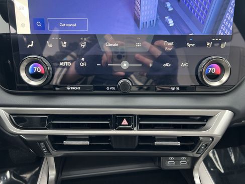 Used 2025 Lexus RX 350 Premium image 20