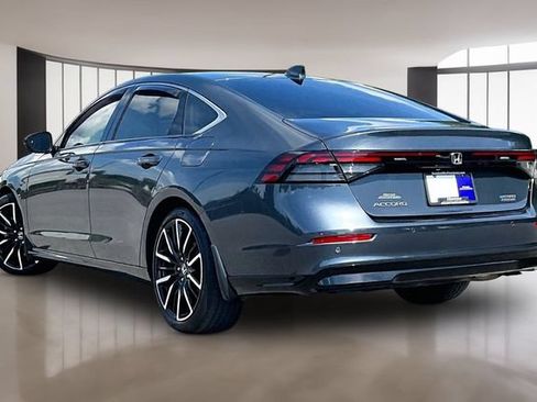 Used 2024 Honda Accord Touring image 4