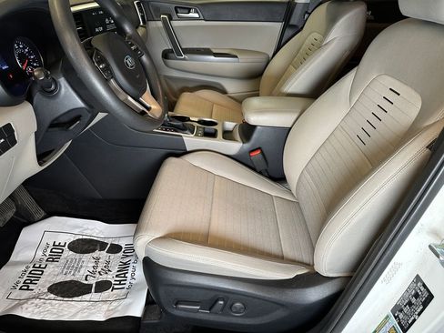 Used 2022 Kia Sportage LX w/ LX AWD Value Edition Package image 19