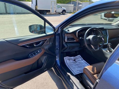 Used 2022 Subaru Outback Touring image 10