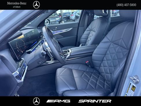 Used 2024 BMW 740i xDrive AWD/4WD image 9