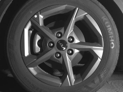 Used 2025 Kia K4 LXS image 12