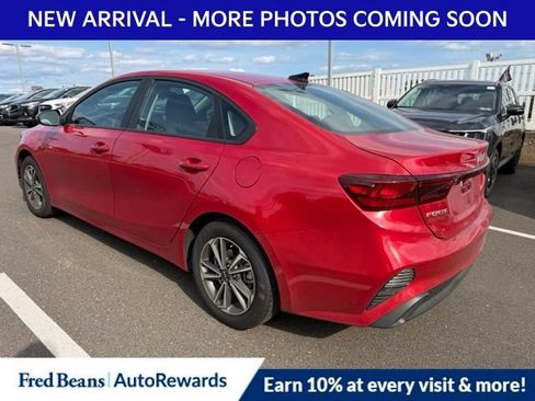 Used 2024 Kia Forte LXS w/ LXS Technology Package FWD image 5