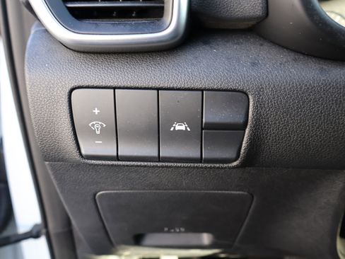 Used 2020 Kia Sportage LX image 34