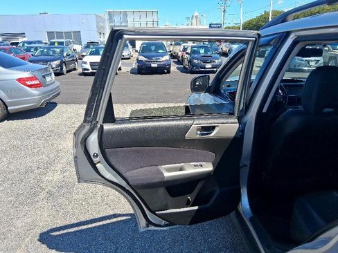 Used 2010 Subaru Forester 2.5XT Limited image 17