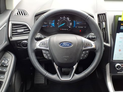 Certified 2023 Ford Edge SEL w/ Convenience Package AWD/4WD image 12