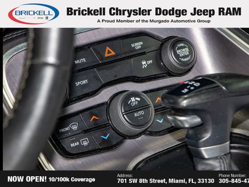 Used 2017 Dodge Challenger SXT image 19