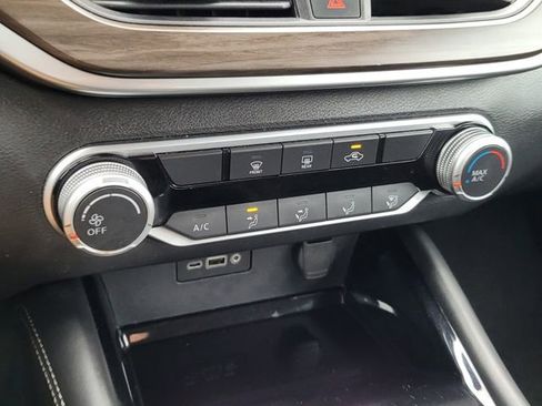 Used 2023 Nissan Altima 2.5 SV image 25