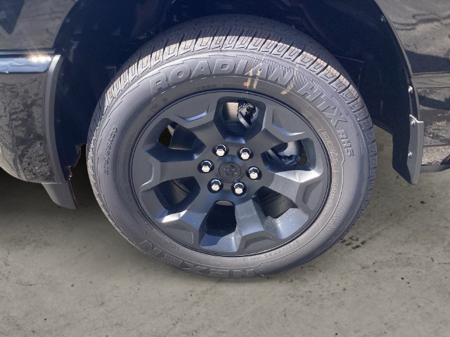 New 2026 RAM 1500 Express AWD/4WD image 16