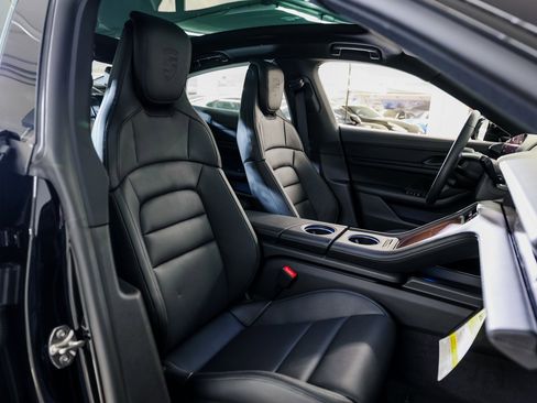 New 2026 Porsche Taycan image 30