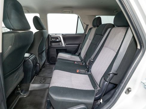 Used 2022 Toyota 4Runner SR5 image 31