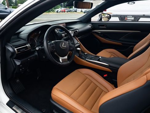 Used 2019 Lexus RC 300 w/ Premium Package RWD image 19